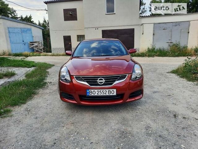 Красный Ниссан Альтима, объемом двигателя 2.5 л и пробегом 137 тыс. км за 8500 $, фото 14 на Automoto.ua