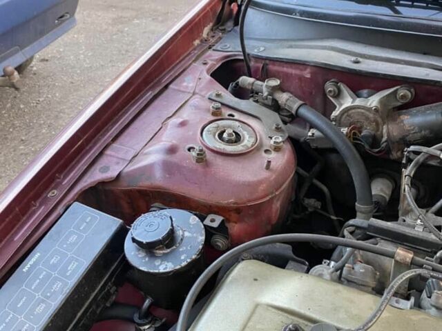 Красный Ниссан Альтима, объемом двигателя 2.4 л и пробегом 200 тыс. км за 1850 $, фото 6 на Automoto.ua