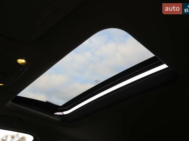 Ниссан Альтима 2016 в Киеве на Automoto.ua Красный Ниссан Альтима, объемом двигателя 2.49 л и пробегом 88 тыс. км за 11500 $, фото 26 на Automoto.ua