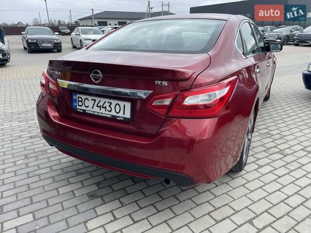 Красный Ниссан Альтима, объемом двигателя 2.49 л и пробегом 170 тыс. км за 8800 $, фото 6 на Automoto.ua