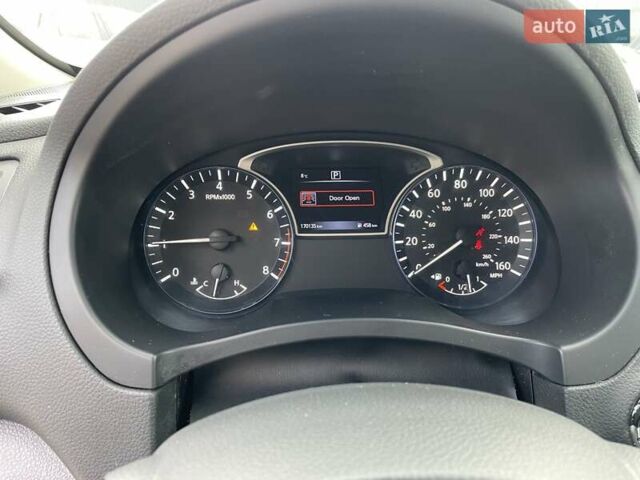 Красный Ниссан Альтима, объемом двигателя 2.49 л и пробегом 170 тыс. км за 8800 $, фото 15 на Automoto.ua