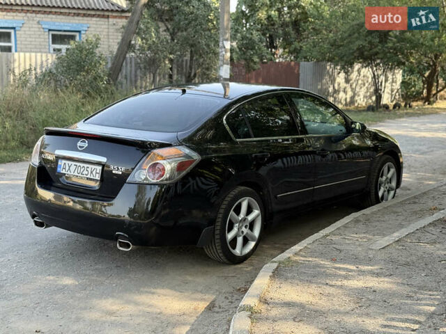 Ниссан Альтима, объемом двигателя 3.5 л и пробегом 280 тыс. км за 5300 $, фото 1 на Automoto.ua