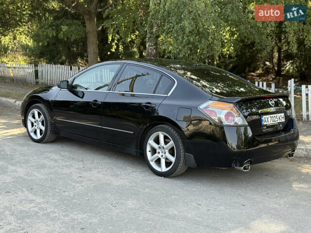Ниссан Альтима, объемом двигателя 3.5 л и пробегом 280 тыс. км за 5300 $, фото 2 на Automoto.ua