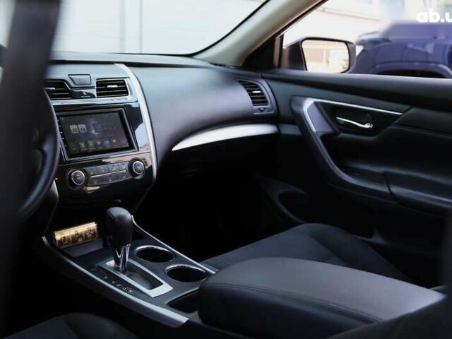 Ніссан Альтіма, об'ємом двигуна 2.5 л та пробігом 249 тис. км за 8900 $, фото 13 на Automoto.ua