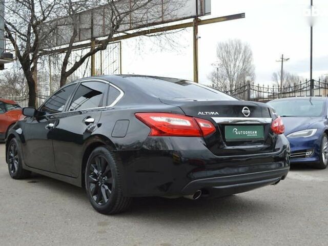Ниссан Альтима, объемом двигателя 2.5 л и пробегом 189 тыс. км за 9300 $, фото 6 на Automoto.ua