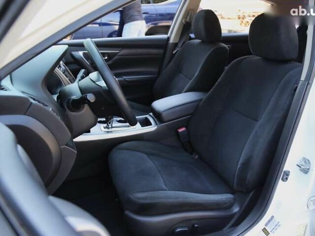 Ніссан Альтіма, об'ємом двигуна 2.5 л та пробігом 249 тис. км за 8900 $, фото 7 на Automoto.ua