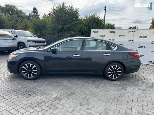 Ниссан Альтима, объемом двигателя 2.5 л и пробегом 186 тыс. км за 8800 $, фото 3 на Automoto.ua