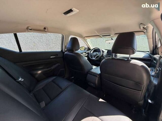 Ниссан Альтима, объемом двигателя 2.5 л и пробегом 172 тыс. км за 12000 $, фото 4 на Automoto.ua