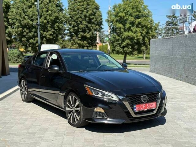 Ниссан Альтима, объемом двигателя 2.5 л и пробегом 172 тыс. км за 12000 $, фото 1 на Automoto.ua