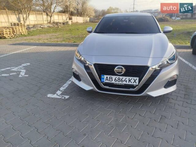 Ніссан Альтіма, об'ємом двигуна 2.49 л та пробігом 43 тис. км за 15700 $, фото 1 на Automoto.ua
