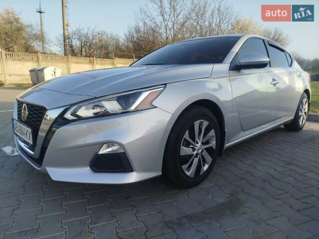 Ніссан Альтіма, об'ємом двигуна 2.49 л та пробігом 43 тис. км за 15700 $, фото 4 на Automoto.ua