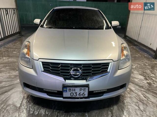 Серый Ниссан Альтима, объемом двигателя 3.5 л и пробегом 182 тыс. км за 7500 $, фото 5 на Automoto.ua