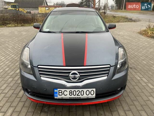 Серый Ниссан Альтима, объемом двигателя 2.49 л и пробегом 240 тыс. км за 4500 $, фото 22 на Automoto.ua