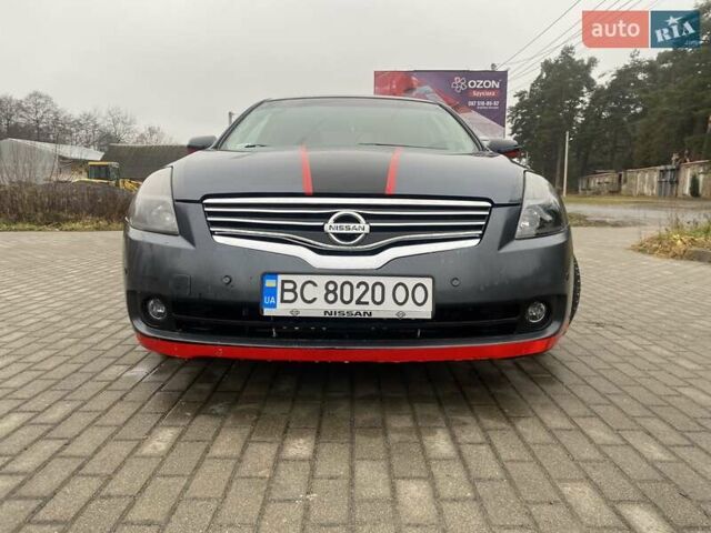 Серый Ниссан Альтима, объемом двигателя 2.49 л и пробегом 240 тыс. км за 4500 $, фото 21 на Automoto.ua