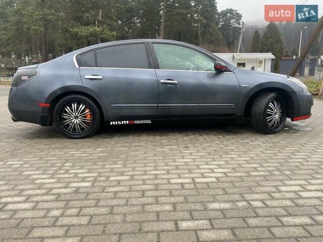 Серый Ниссан Альтима, объемом двигателя 2.49 л и пробегом 240 тыс. км за 4500 $, фото 15 на Automoto.ua