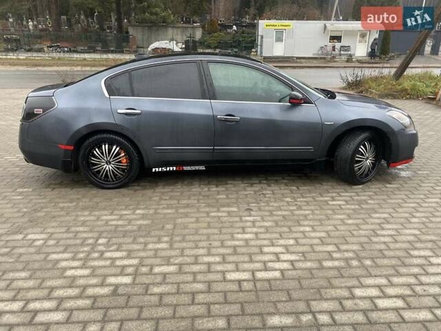 Серый Ниссан Альтима, объемом двигателя 2.49 л и пробегом 240 тыс. км за 4500 $, фото 16 на Automoto.ua