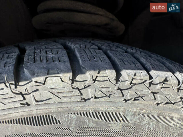 Серый Ниссан Альтима, объемом двигателя 2.49 л и пробегом 300 тыс. км за 2400 $, фото 7 на Automoto.ua