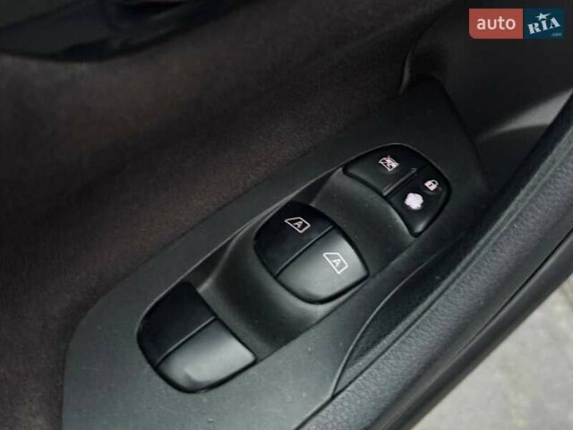 Серый Ниссан Альтима, объемом двигателя 2.49 л и пробегом 211 тыс. км за 9700 $, фото 18 на Automoto.ua