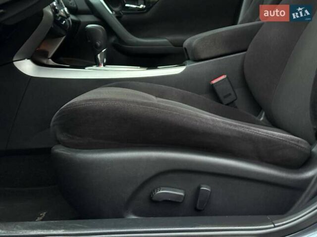 Серый Ниссан Альтима, объемом двигателя 2.49 л и пробегом 211 тыс. км за 9700 $, фото 20 на Automoto.ua