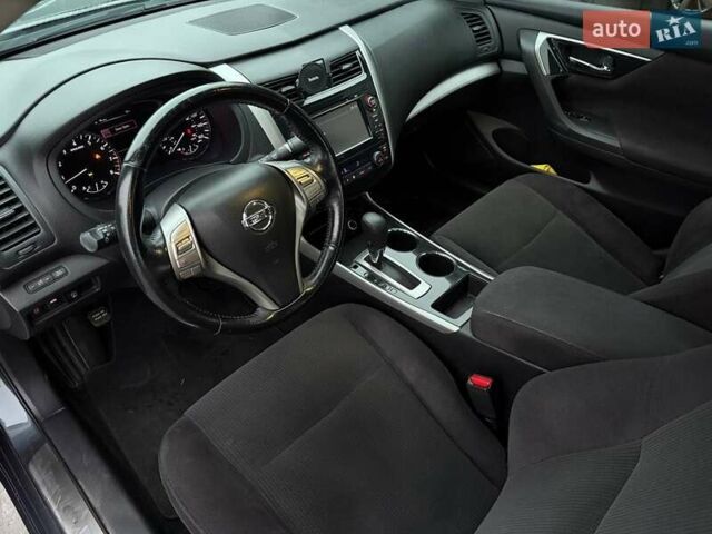 Серый Ниссан Альтима, объемом двигателя 2.49 л и пробегом 211 тыс. км за 9700 $, фото 21 на Automoto.ua