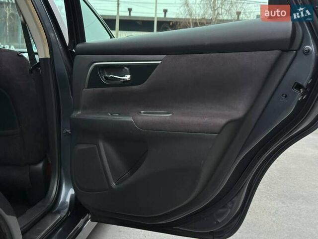 Серый Ниссан Альтима, объемом двигателя 2.49 л и пробегом 211 тыс. км за 9700 $, фото 41 на Automoto.ua