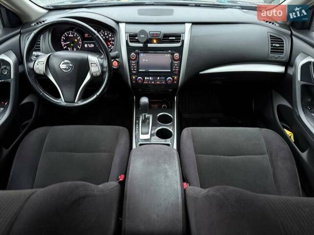 Серый Ниссан Альтима, объемом двигателя 2.49 л и пробегом 211 тыс. км за 9700 $, фото 38 на Automoto.ua