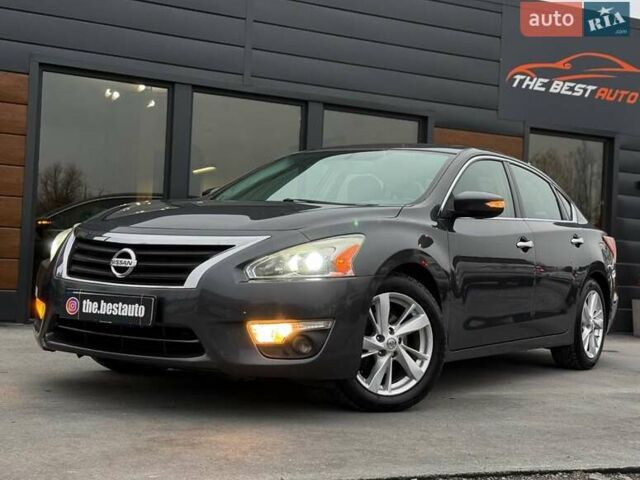 Серый Ниссан Альтима, объемом двигателя 2.49 л и пробегом 211 тыс. км за 9700 $, фото 1 на Automoto.ua