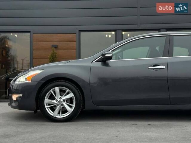 Серый Ниссан Альтима, объемом двигателя 2.49 л и пробегом 211 тыс. км за 9700 $, фото 7 на Automoto.ua
