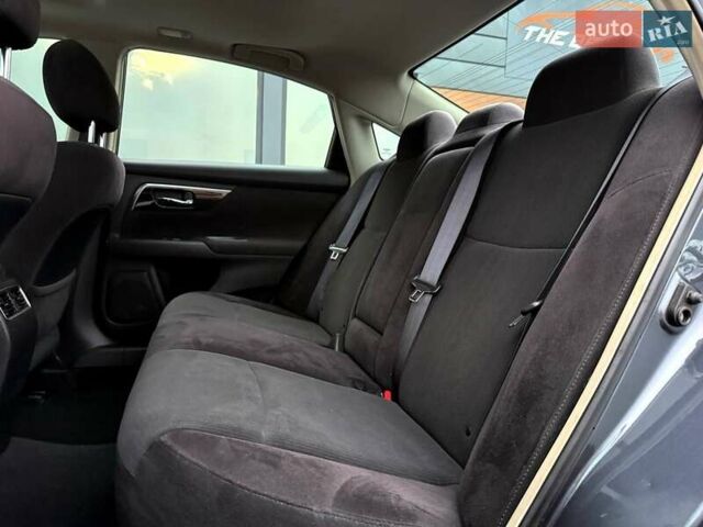 Серый Ниссан Альтима, объемом двигателя 2.49 л и пробегом 211 тыс. км за 9700 $, фото 36 на Automoto.ua