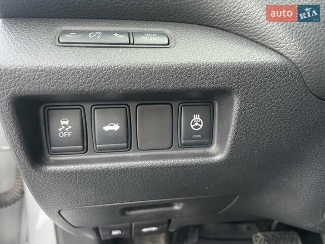 Ниссан Альтима 2013 в Киеве на Automoto.ua Серый Ниссан Альтима, объемом двигателя 2.5 л и пробегом 261 тыс. км за 7250 $, фото 11 на Automoto.ua