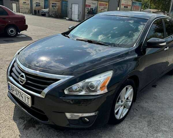Серый Ниссан Альтима, объемом двигателя 2.5 л и пробегом 235 тыс. км за 7999 $, фото 5 на Automoto.ua