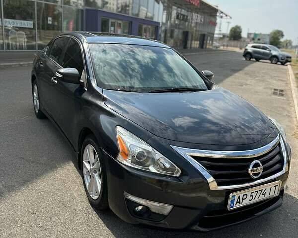 Серый Ниссан Альтима, объемом двигателя 2.5 л и пробегом 235 тыс. км за 7999 $, фото 1 на Automoto.ua