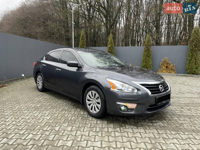 Серый Ниссан Альтима, объемом двигателя 2.5 л и пробегом 273 тыс. км за 9300 $, фото 4 на Automoto.ua