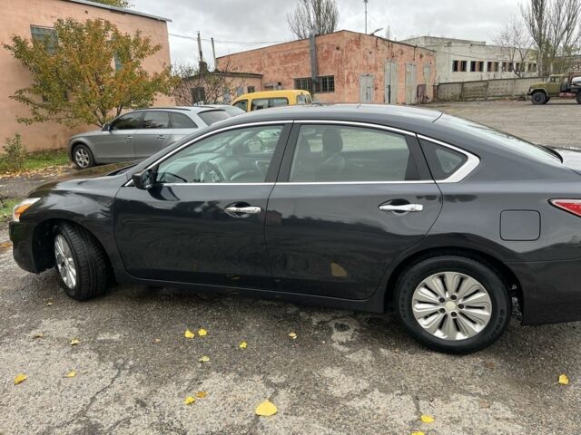 Сірий Ніссан Альтіма, об'ємом двигуна 2.5 л та пробігом 180 тис. км за 7250 $, фото 3 на Automoto.ua