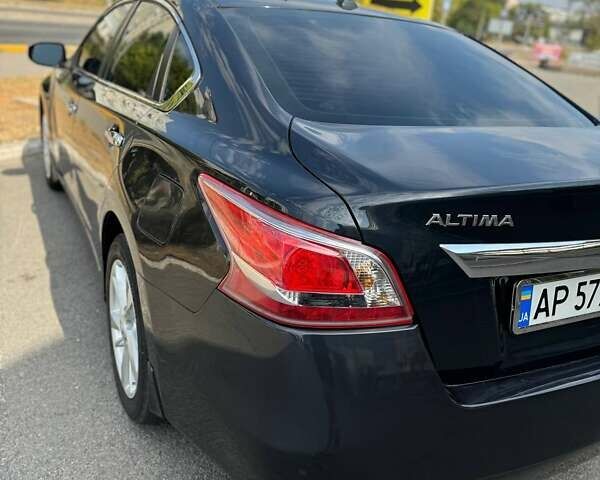 Серый Ниссан Альтима, объемом двигателя 2.5 л и пробегом 235 тыс. км за 7999 $, фото 13 на Automoto.ua