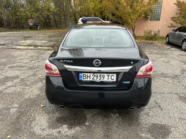 Сірий Ніссан Альтіма, об'ємом двигуна 2.5 л та пробігом 180 тис. км за 7250 $, фото 2 на Automoto.ua