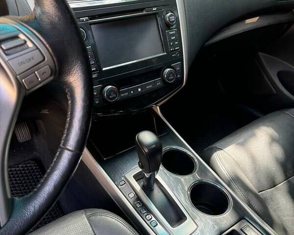 Серый Ниссан Альтима, объемом двигателя 2.5 л и пробегом 235 тыс. км за 7999 $, фото 52 на Automoto.ua