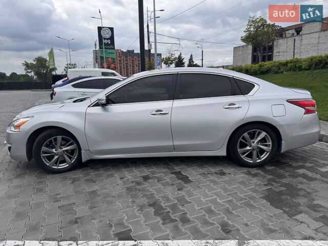 Сірий Ніссан Альтіма, об'ємом двигуна 2.5 л та пробігом 320 тис. км за 8800 $, фото 7 на Automoto.ua
