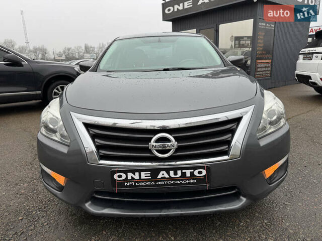 Сірий Ніссан Альтіма, об'ємом двигуна 2.49 л та пробігом 255 тис. км за 10490 $, фото 2 на Automoto.ua