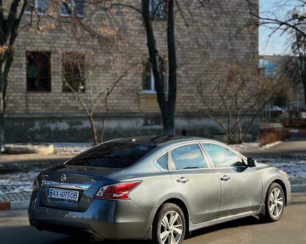 Серый Ниссан Альтима, объемом двигателя 2.5 л и пробегом 165 тыс. км за 9300 $, фото 6 на Automoto.ua