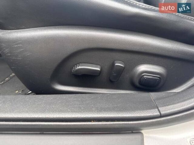 Сірий Ніссан Альтіма, об'ємом двигуна 2.5 л та пробігом 320 тис. км за 8800 $, фото 24 на Automoto.ua