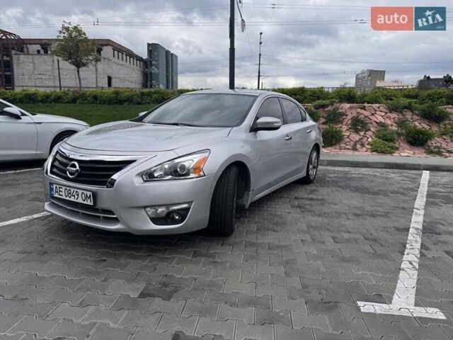 Сірий Ніссан Альтіма, об'ємом двигуна 2.5 л та пробігом 320 тис. км за 8800 $, фото 5 на Automoto.ua