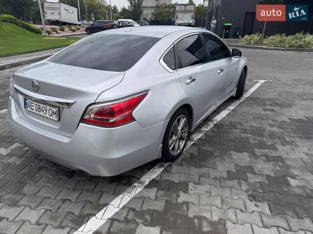 Сірий Ніссан Альтіма, об'ємом двигуна 2.5 л та пробігом 320 тис. км за 8800 $, фото 9 на Automoto.ua