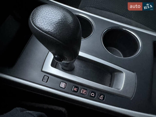 Сірий Ніссан Альтіма, об'ємом двигуна 2.49 л та пробігом 255 тис. км за 10490 $, фото 23 на Automoto.ua