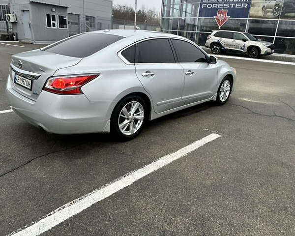 Сірий Ніссан Альтіма, об'ємом двигуна 2.49 л та пробігом 162 тис. км за 11000 $, фото 4 на Automoto.ua