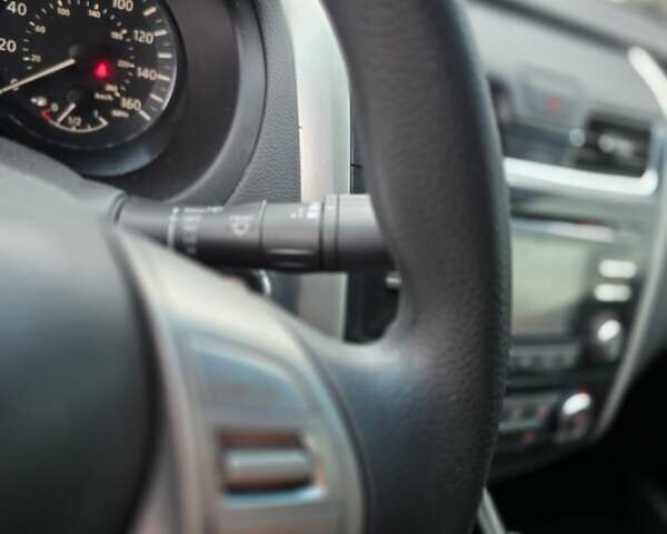 Серый Ниссан Альтима, объемом двигателя 2.5 л и пробегом 147 тыс. км за 7900 $, фото 20 на Automoto.ua