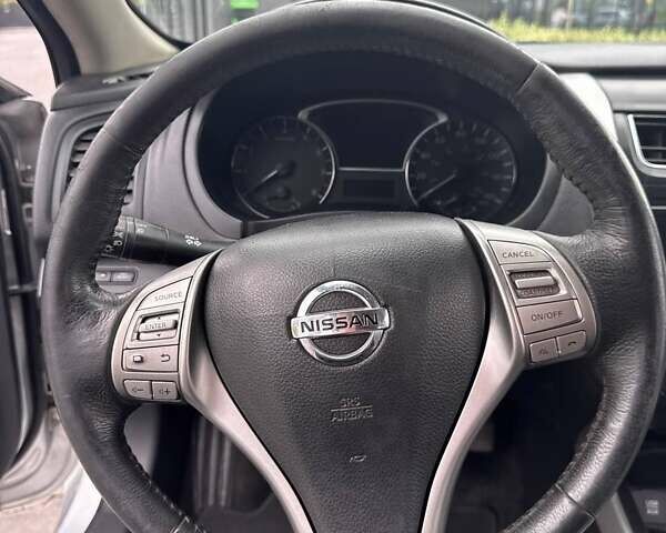 Сірий Ніссан Альтіма, об'ємом двигуна 2.5 л та пробігом 320 тис. км за 8800 $, фото 17 на Automoto.ua