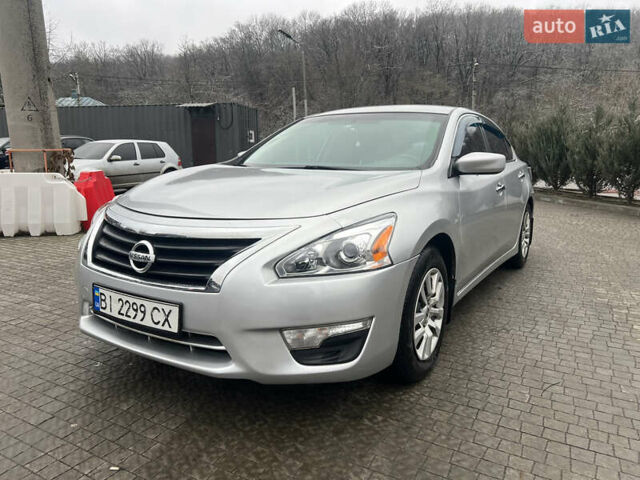 Сірий Ніссан Альтіма, об'ємом двигуна 2.5 л та пробігом 186 тис. км за 6900 $, фото 4 на Automoto.ua