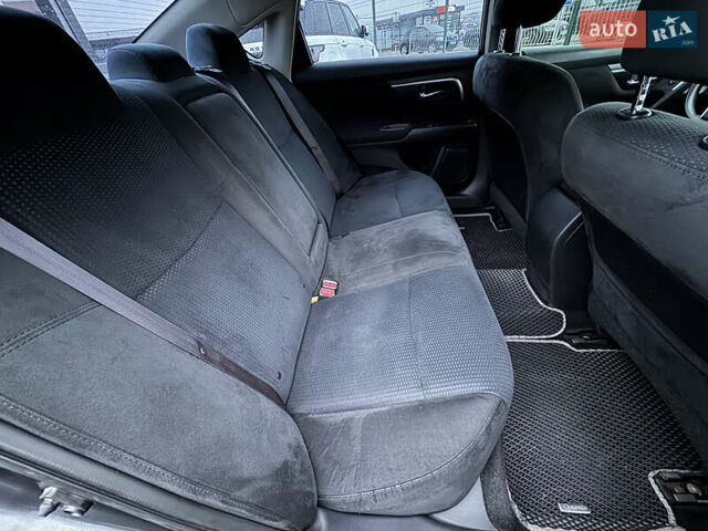 Сірий Ніссан Альтіма, об'ємом двигуна 2.49 л та пробігом 255 тис. км за 10490 $, фото 28 на Automoto.ua