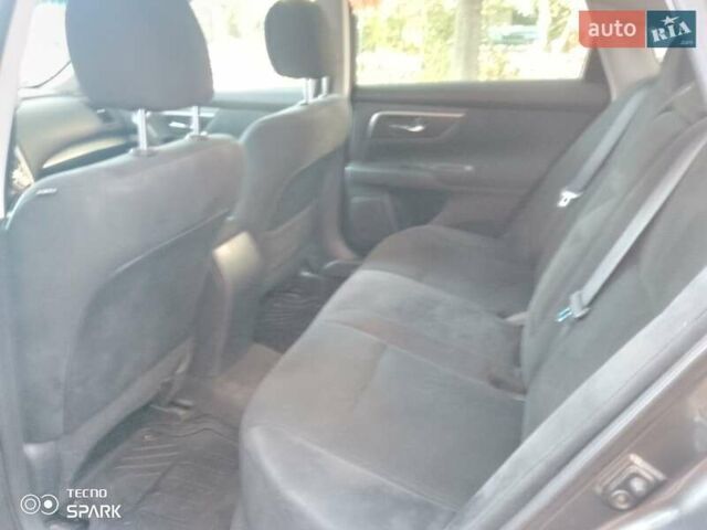 Серый Ниссан Альтима, объемом двигателя 2.5 л и пробегом 214 тыс. км за 8900 $, фото 13 на Automoto.ua